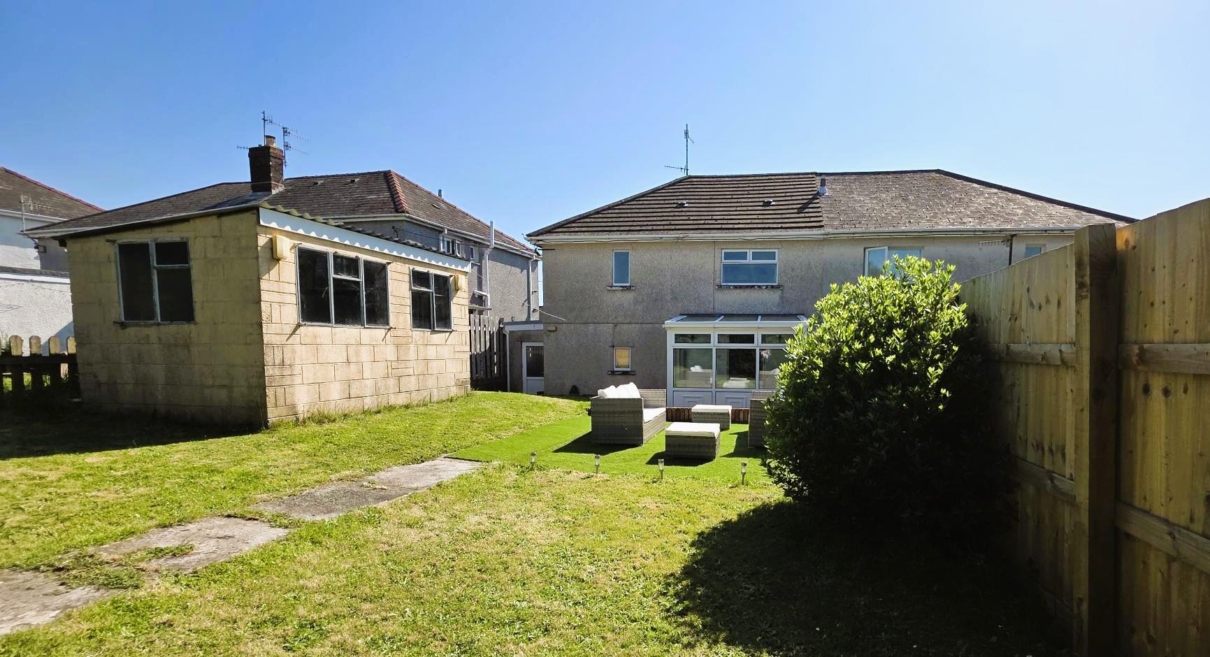 Maes Yr Haf, Llanelli, SA15 3NF